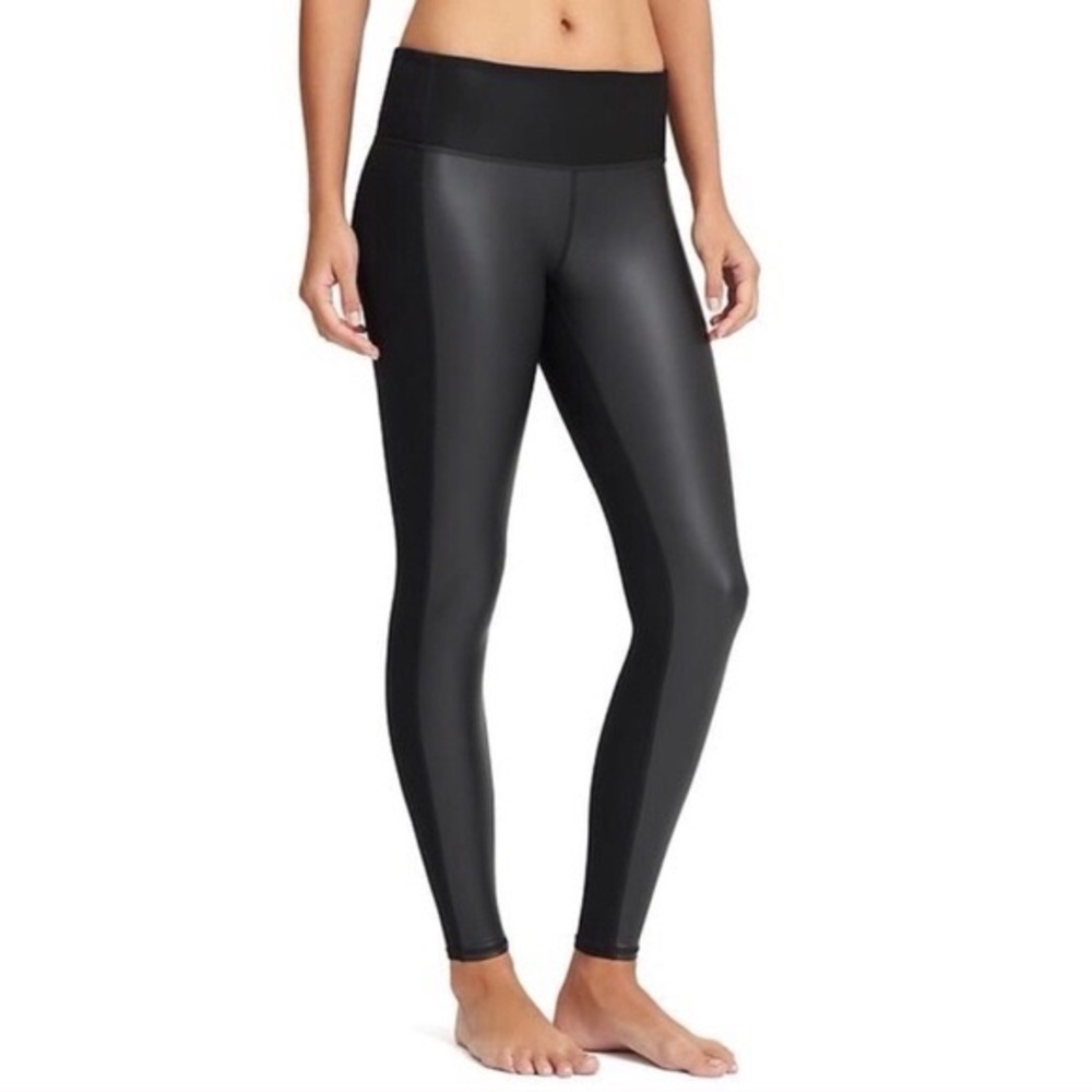 Athleta Women’s Black Gleam Faux Leather Panel Leggings Size Small